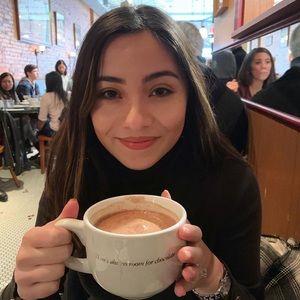 Meet your Posher, Anabella